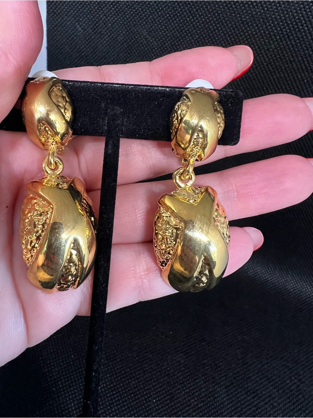 Gold-Tone Textured Drop Earrings - Elegant-Vintage new old stock